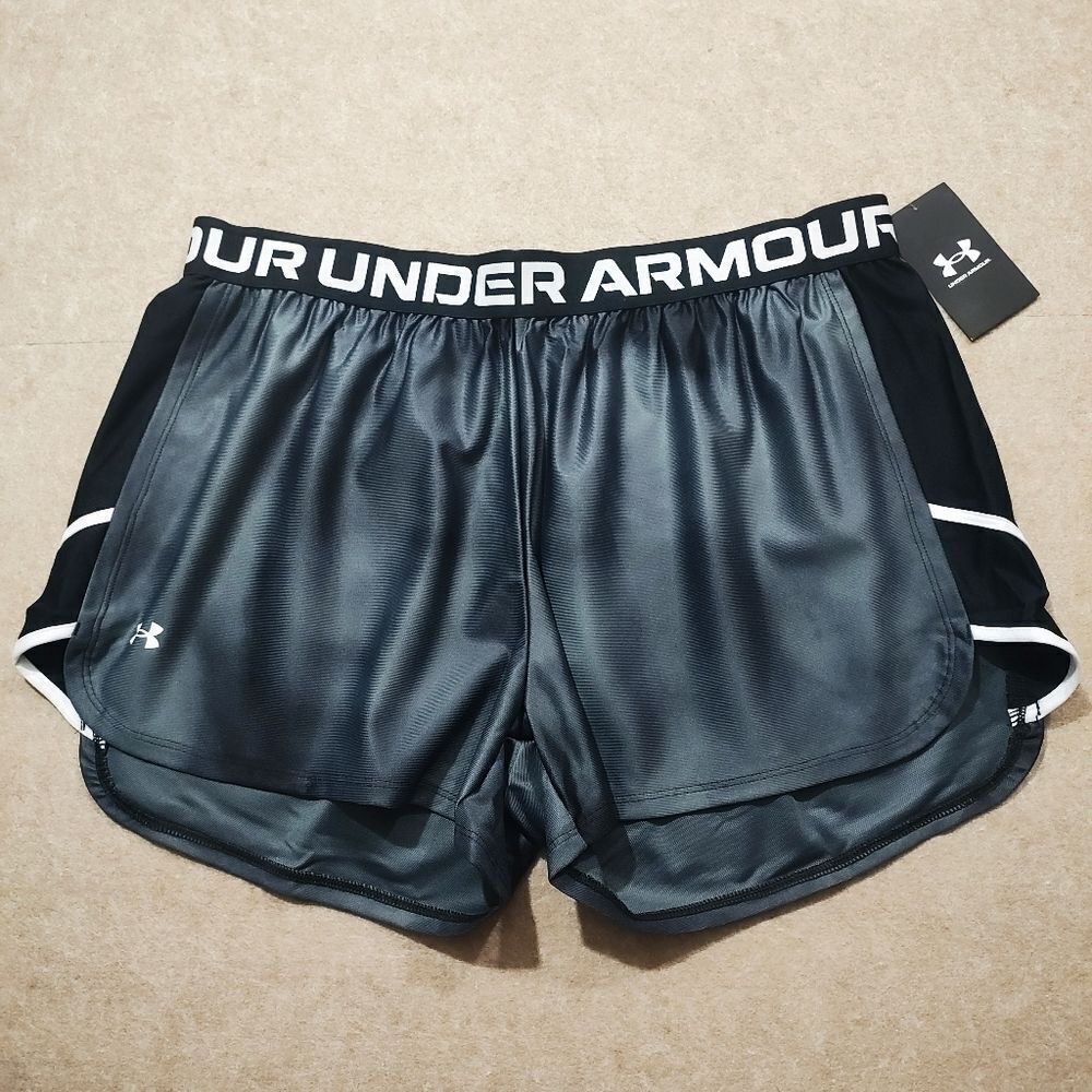 Under Armour 2.0 Black Athletic Shorts Moisture-Wicking Performance -H